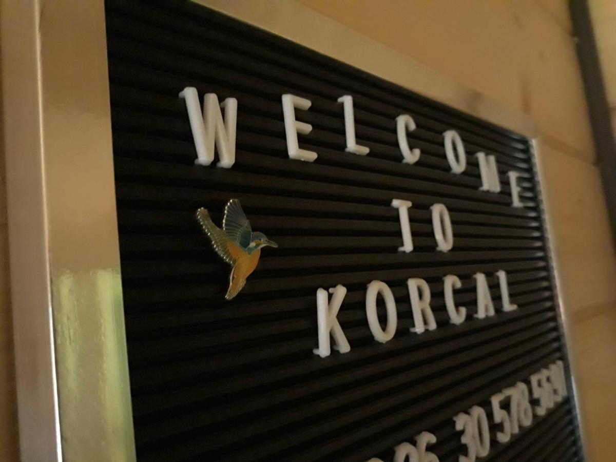 Korcal Fahazak Apartment Koronco Exterior foto